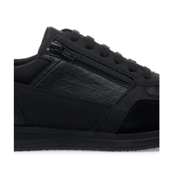Sneakers nere con lacci e zip
