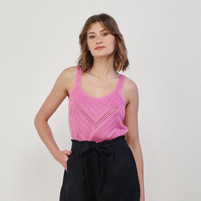 Top fucsia lavorazione uncinetto