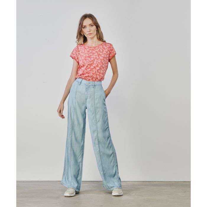 Jeans azzurri con gamba ampia