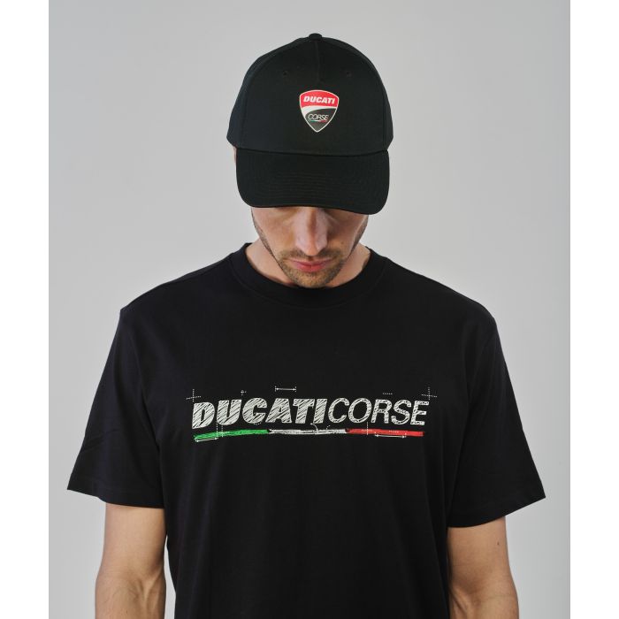 Cappellino sportivo nero con logo