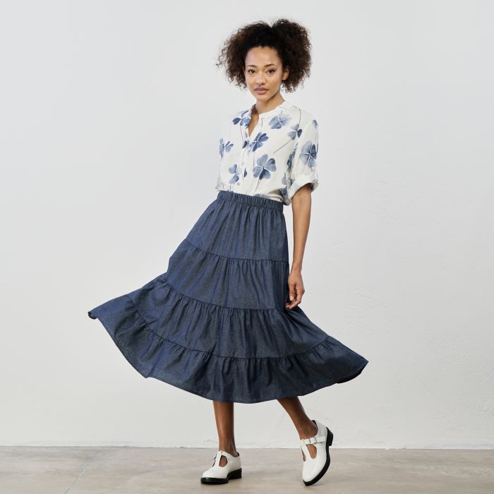 Gonna midi blu in denim con balze