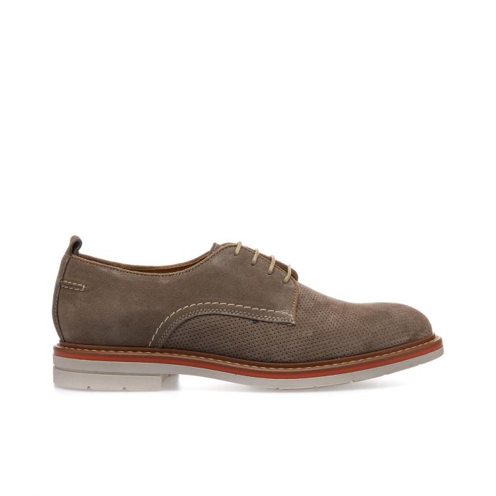 Stringate eleganti beige in suede con suola in gomma