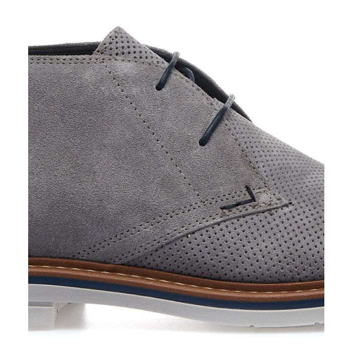 Polacchini grigi in suede con suola in gomma