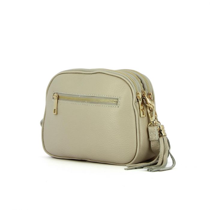 Borsa beige in pelle con tracolla removibile e zip con ciondolo