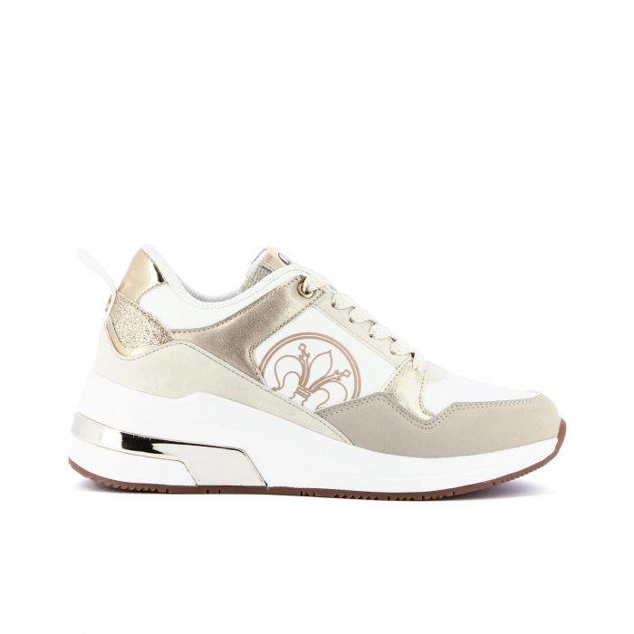Sneakers beige e bianche con zeppa e logo